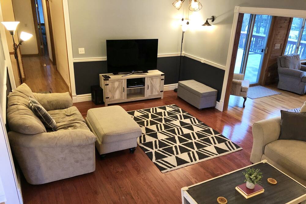 Photo of Livingroom in Blaine