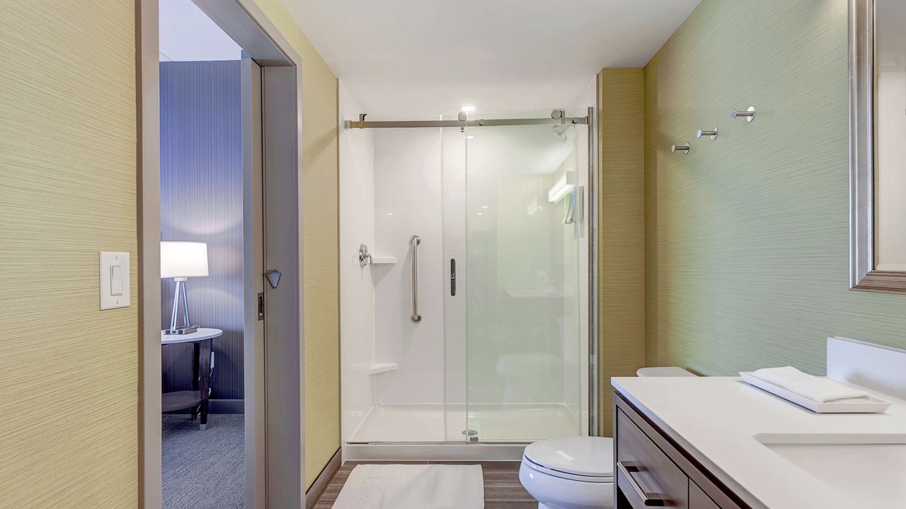 Photo of Bathroom in Steeles Industrial