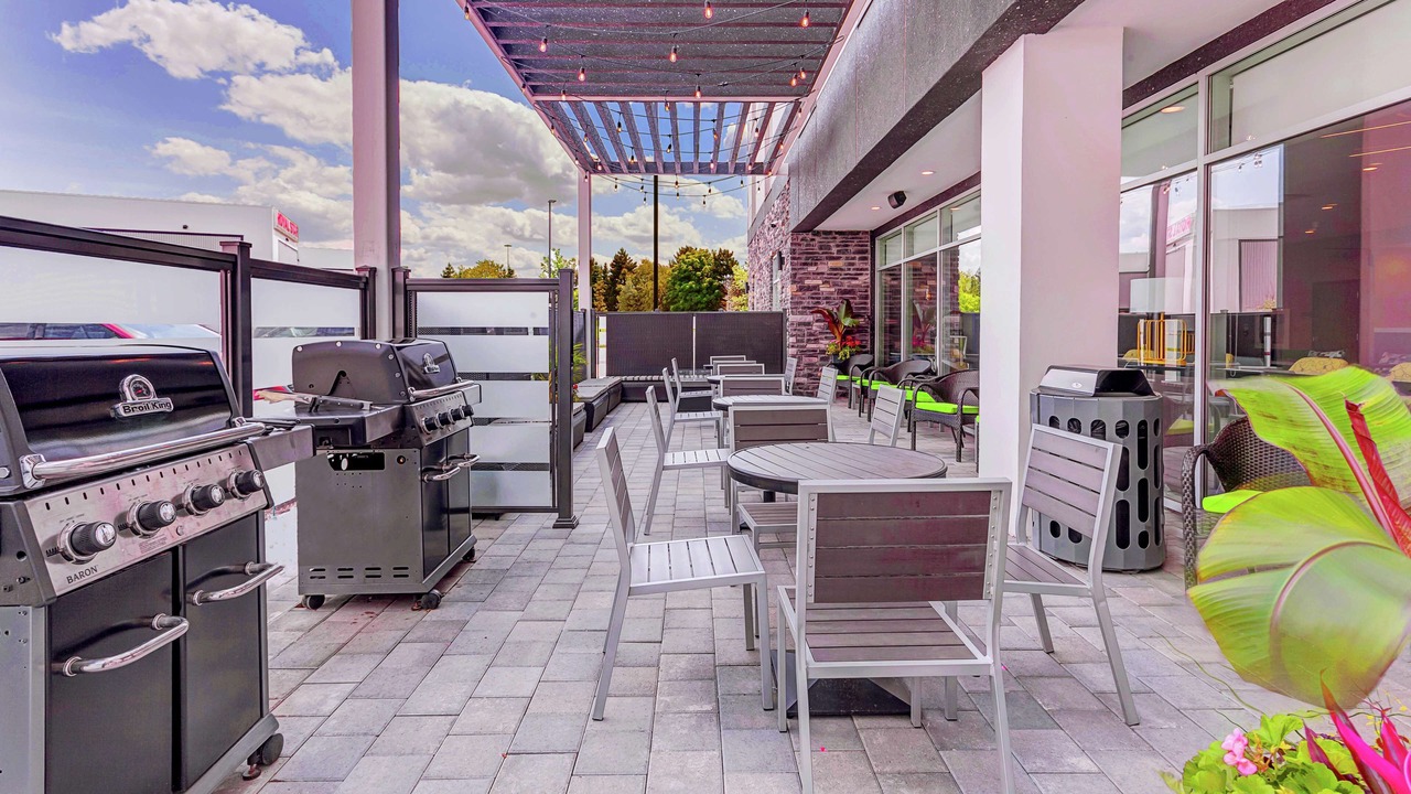 Photo of Patio Balcony in Steeles Industrial