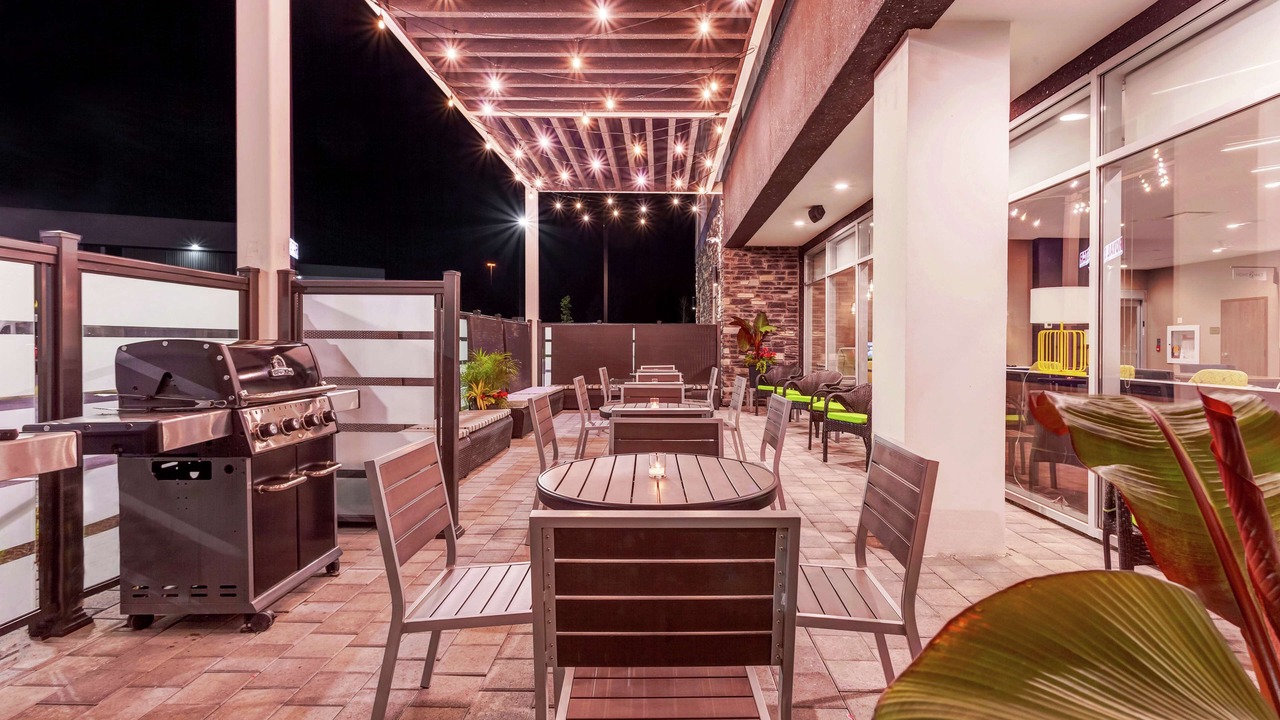 Photo of Patio Balcony in Steeles Industrial