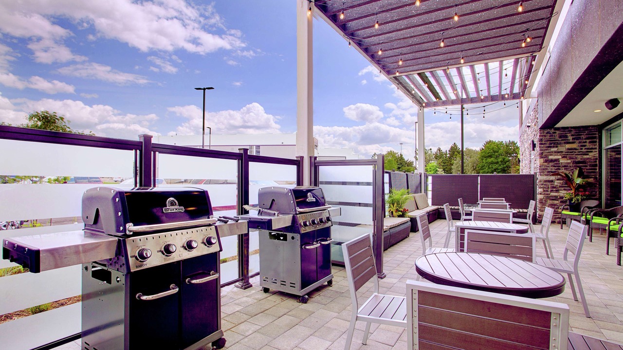 Photo of Patio Balcony in Steeles Industrial