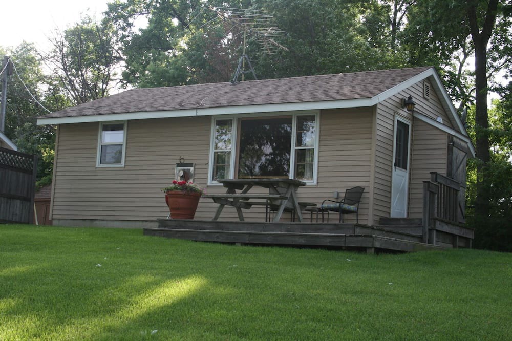 Photo of Bedroom in South Haven