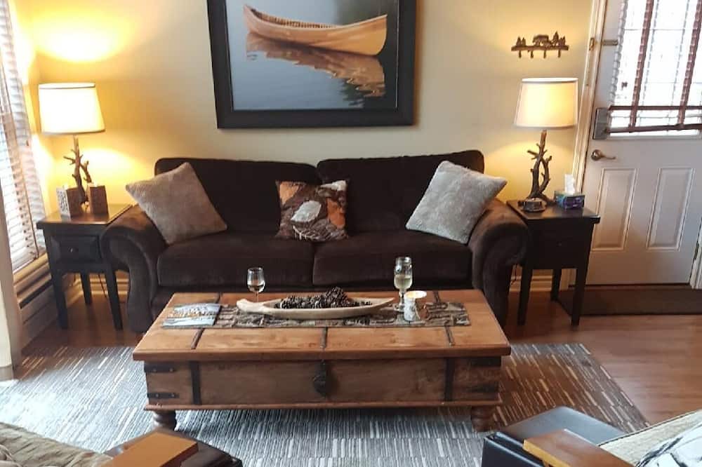Photo of Livingroom in Arden