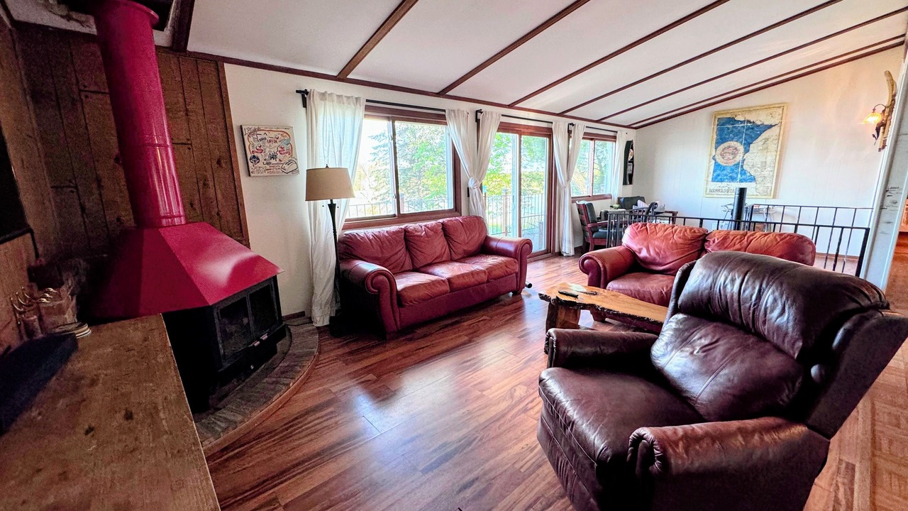 Photo of Livingroom in Sturgeon Lake