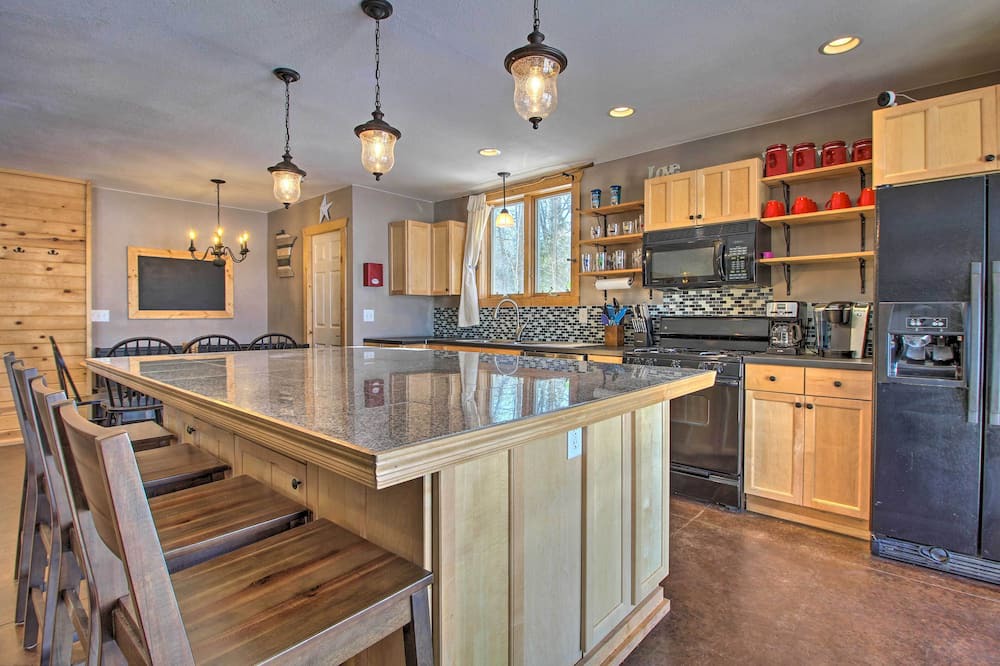 Photo of Kitchen in Hillman