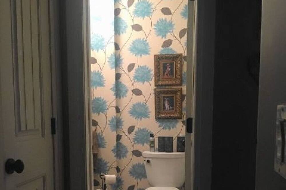 Photo of Bathroom in North Kawartha