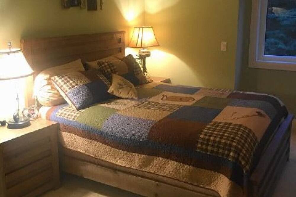 Photo of Bedroom in North Kawartha