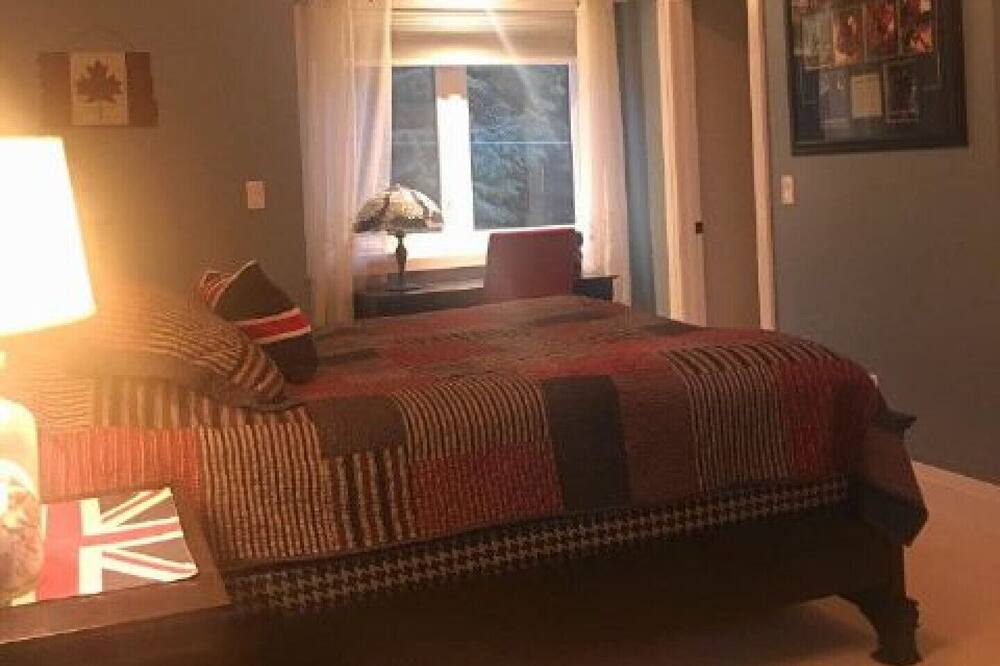 Photo of Bedroom in North Kawartha