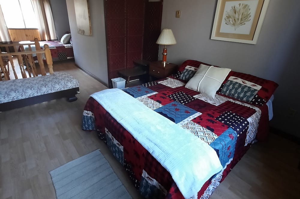 Photo of Bedroom in Whitney
