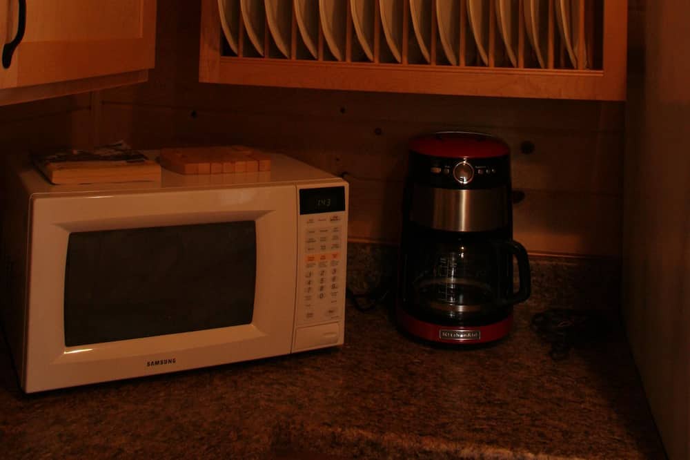 Photo of Kitchen in Side Lake