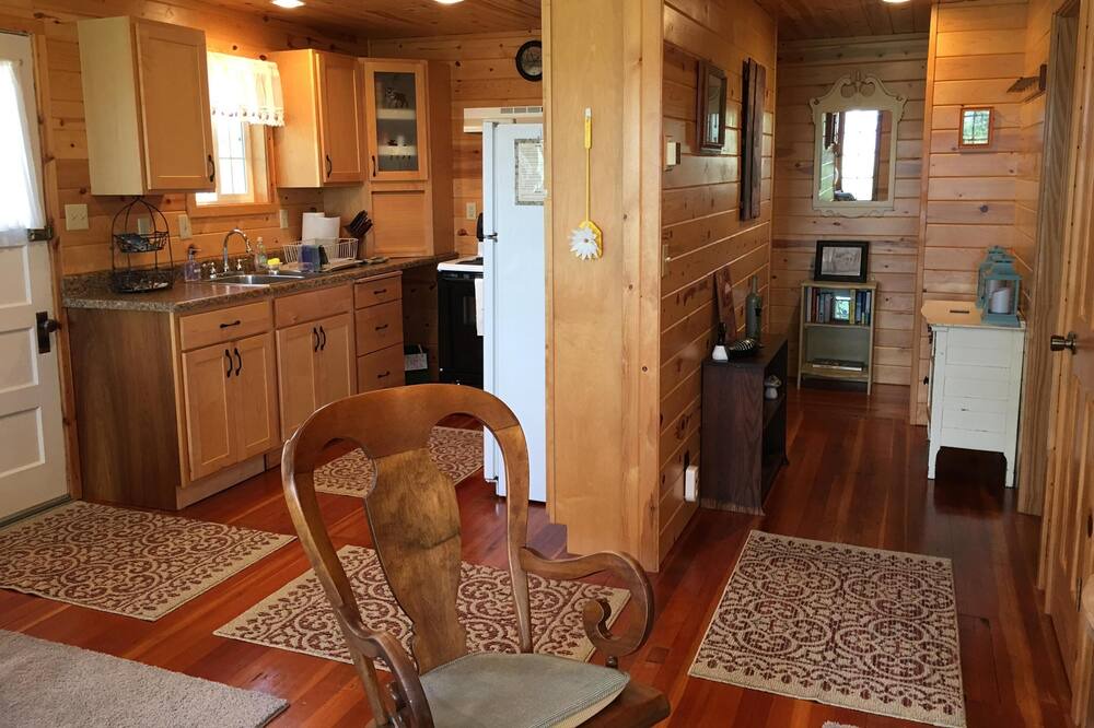 Photo of Kitchen in Side Lake