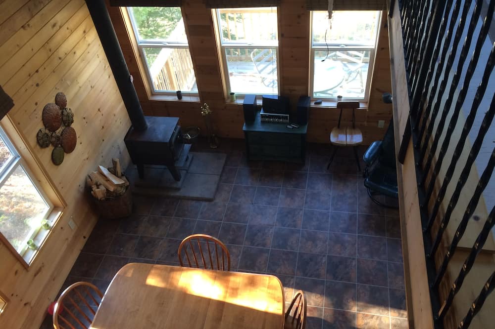 Photo of Livingroom in Kenora