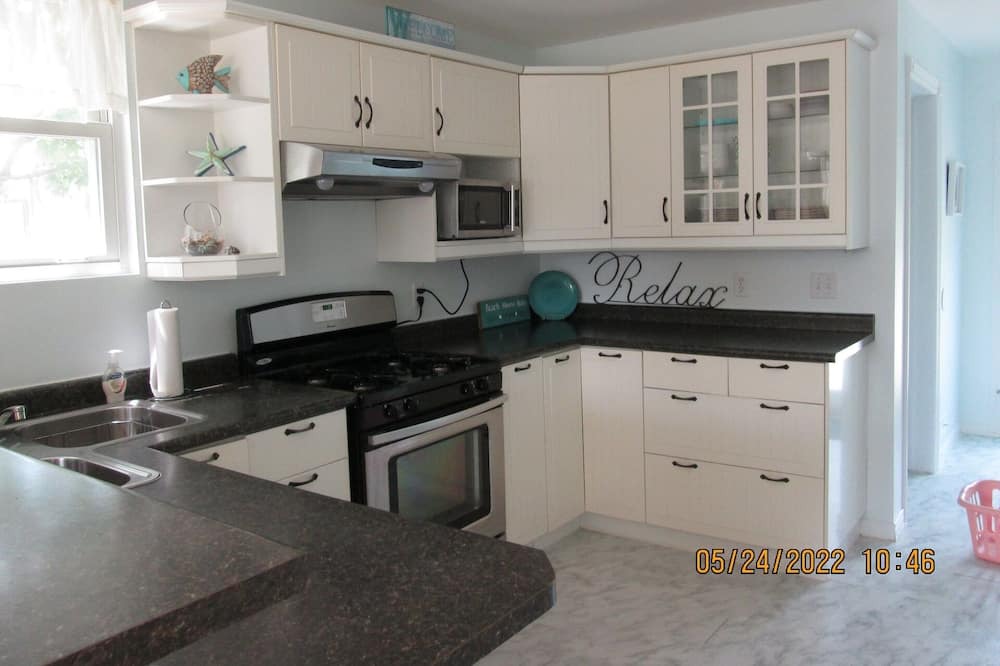 Photo of Kitchen in Grand Bend