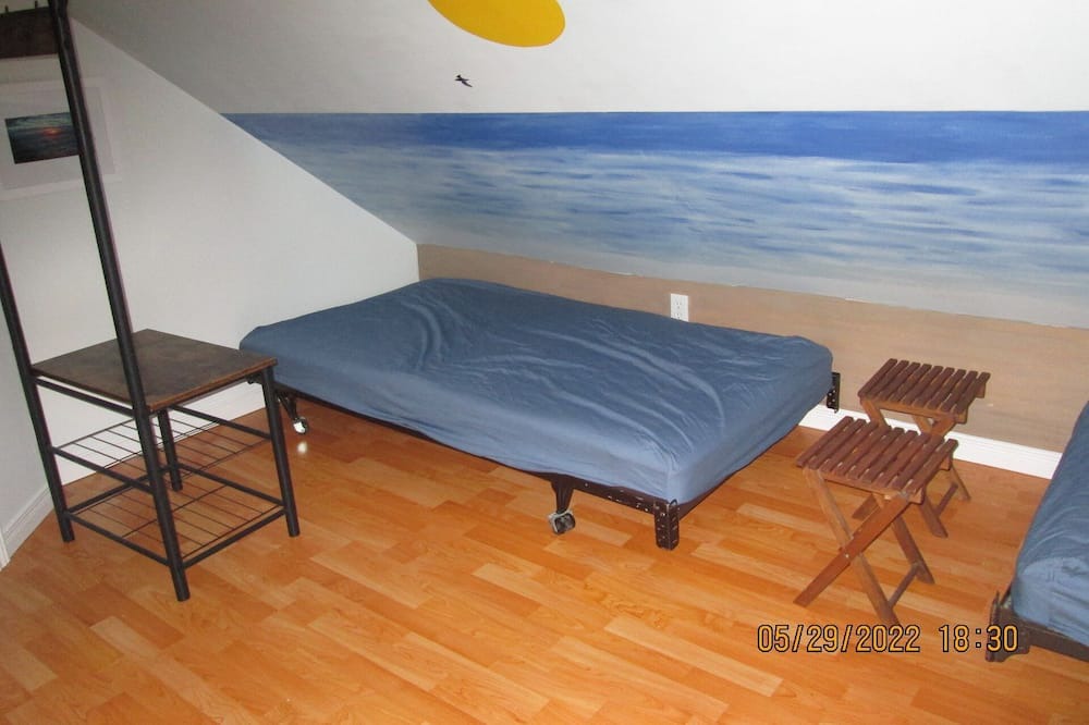 Photo of Bedroom in Grand Bend