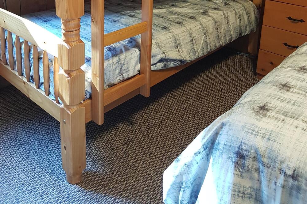 Photo of Bedroom in Perry