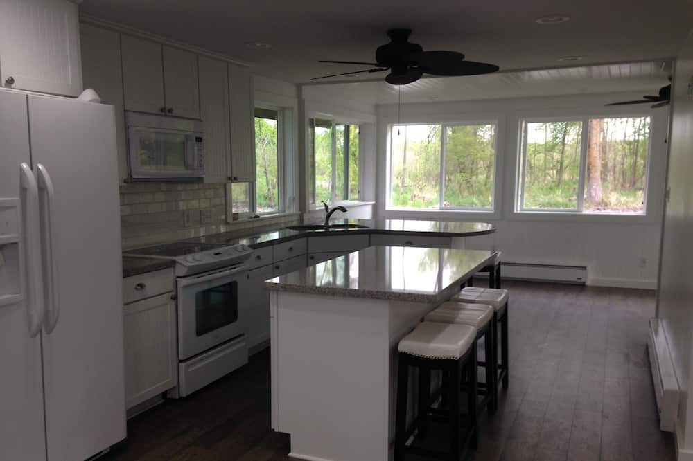 Photo of Kitchen in Rush City