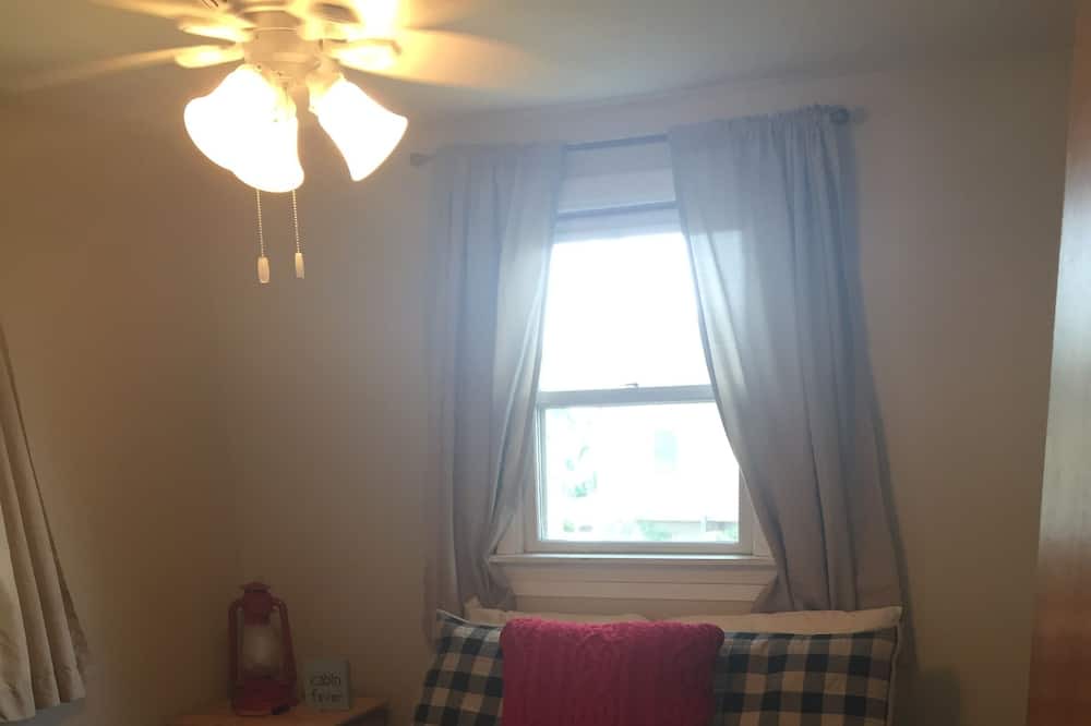 Photo of Bedroom in South Haven