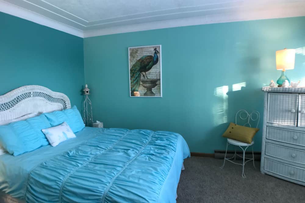Photo of Bedroom in Pointe aux Roches