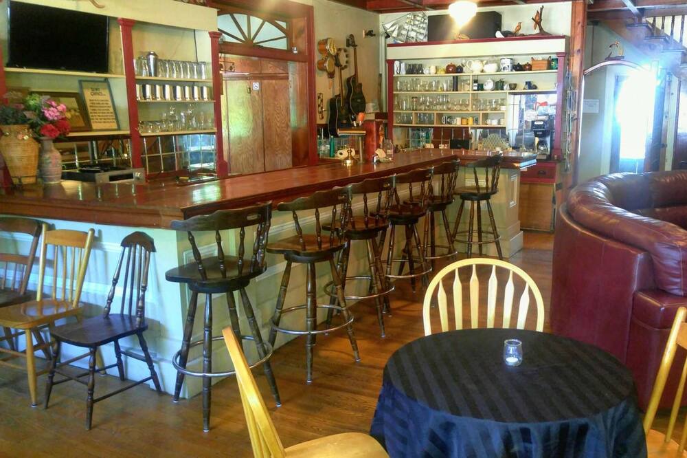 Photo of Others in Port Albert