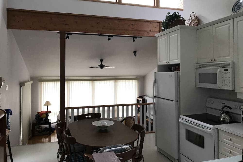 Photo of Kitchen in Duclos Point