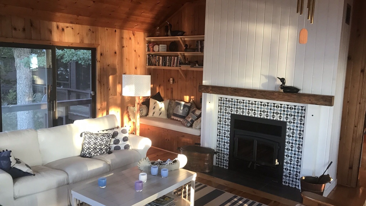 Photo of Livingroom in Kawartha Park