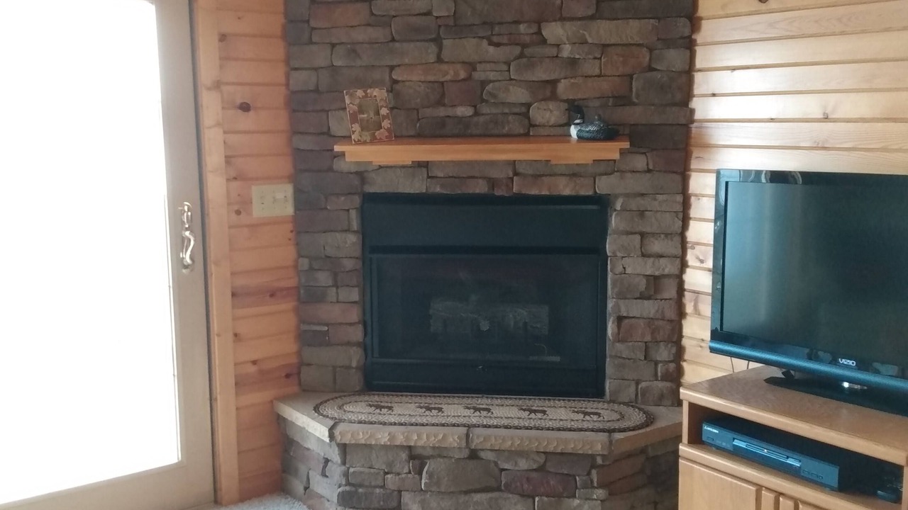 Photo of Livingroom in Maple Lake