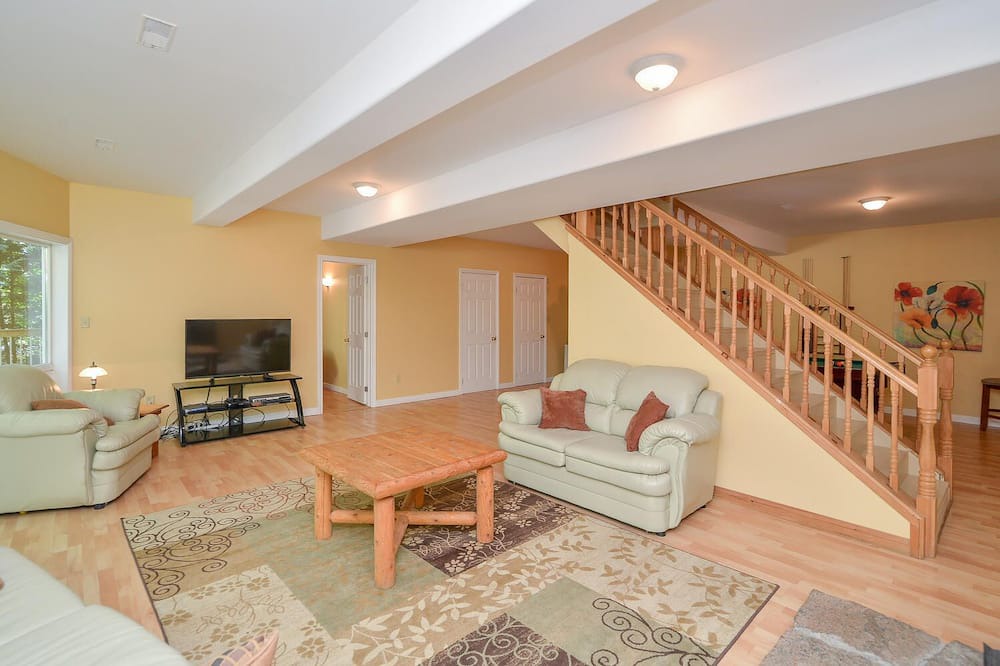 Photo of Livingroom in Arden
