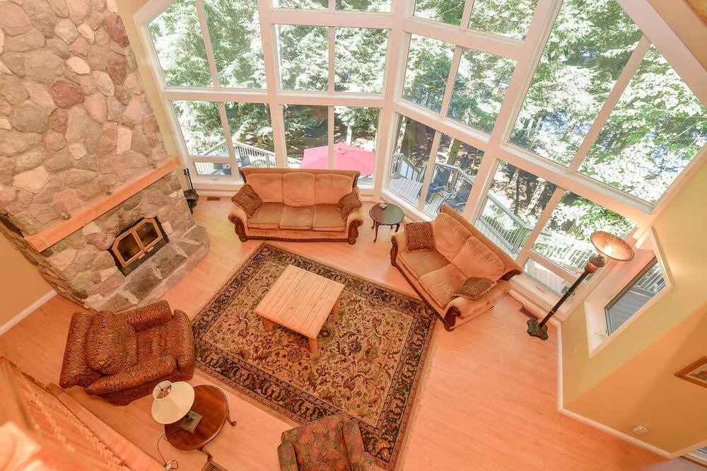 Photo of Livingroom in Arden