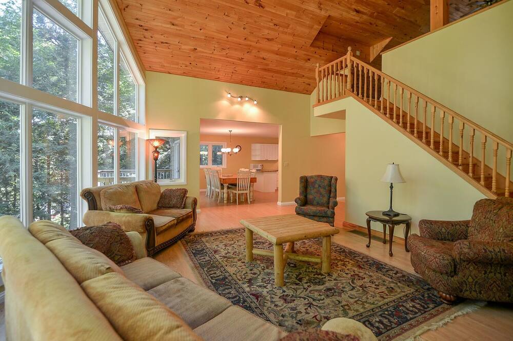 Photo of Livingroom in Arden