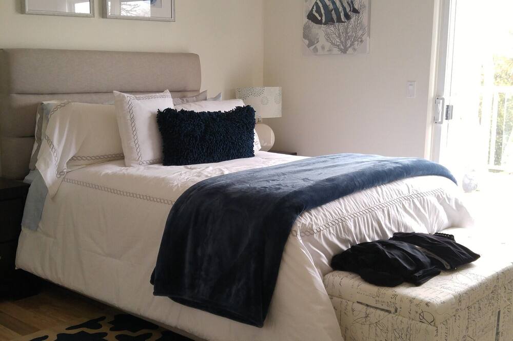 Photo of Bedroom in Mitchell's Bay