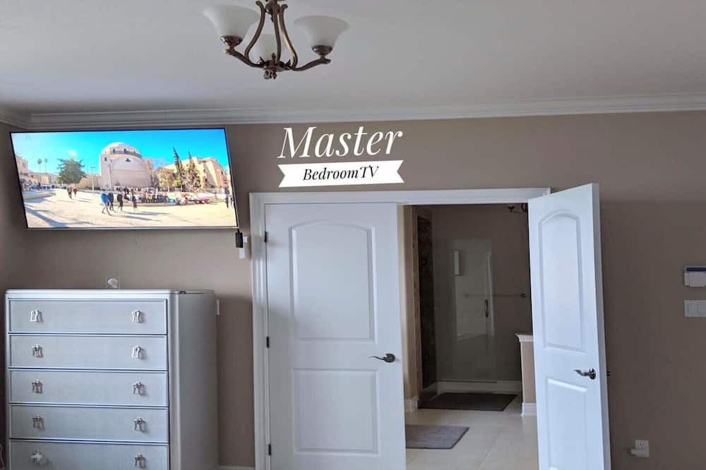 Photo of Bedroom in Stoney Creek