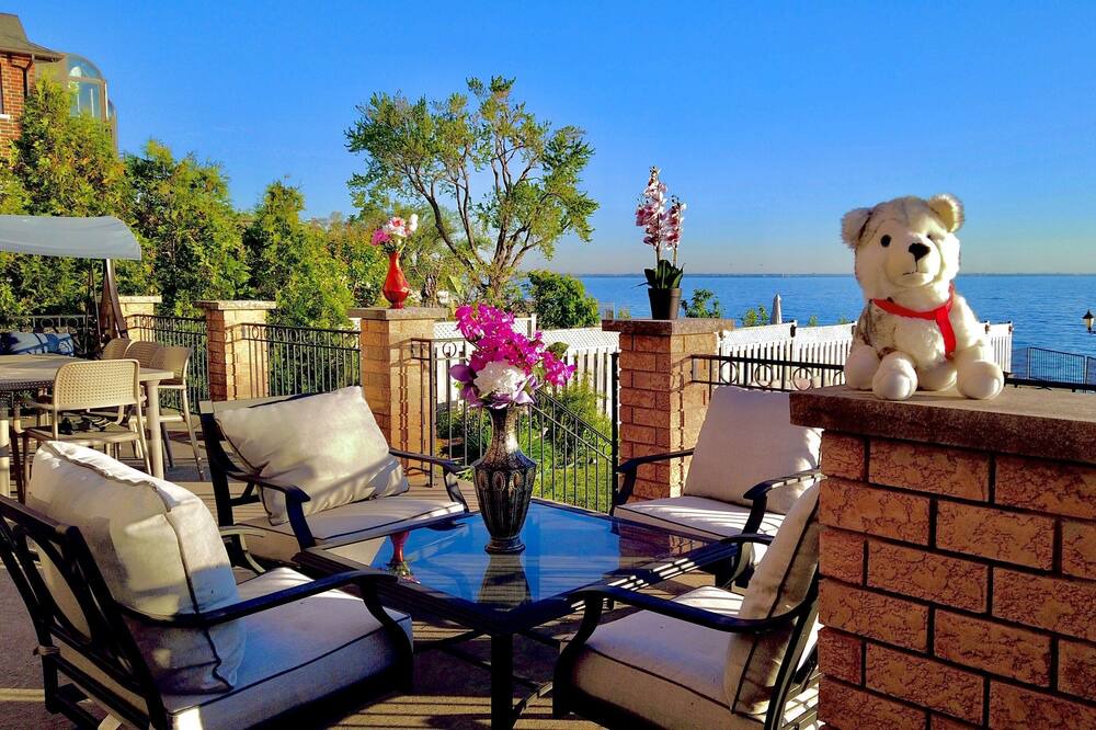 Photo of Patio Balcony in Stoney Creek