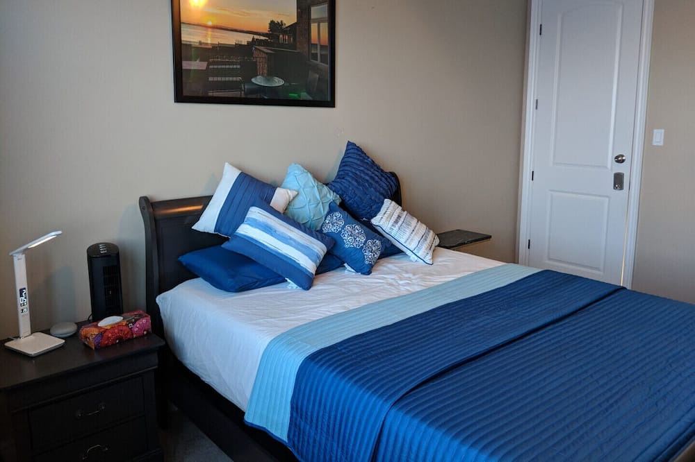 Photo of Bedroom in Stoney Creek