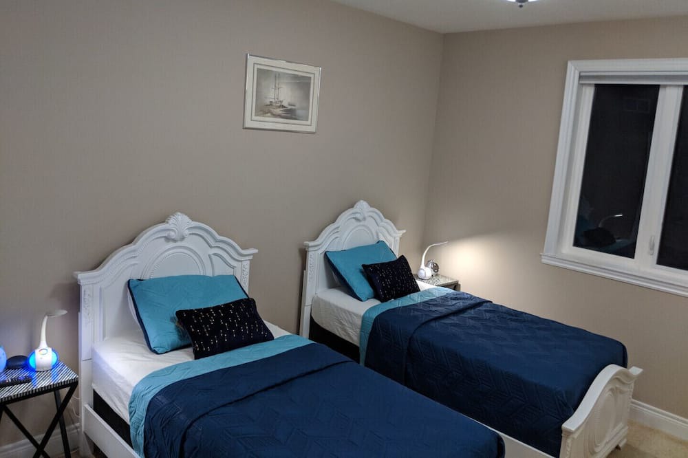Photo of Bedroom in Stoney Creek
