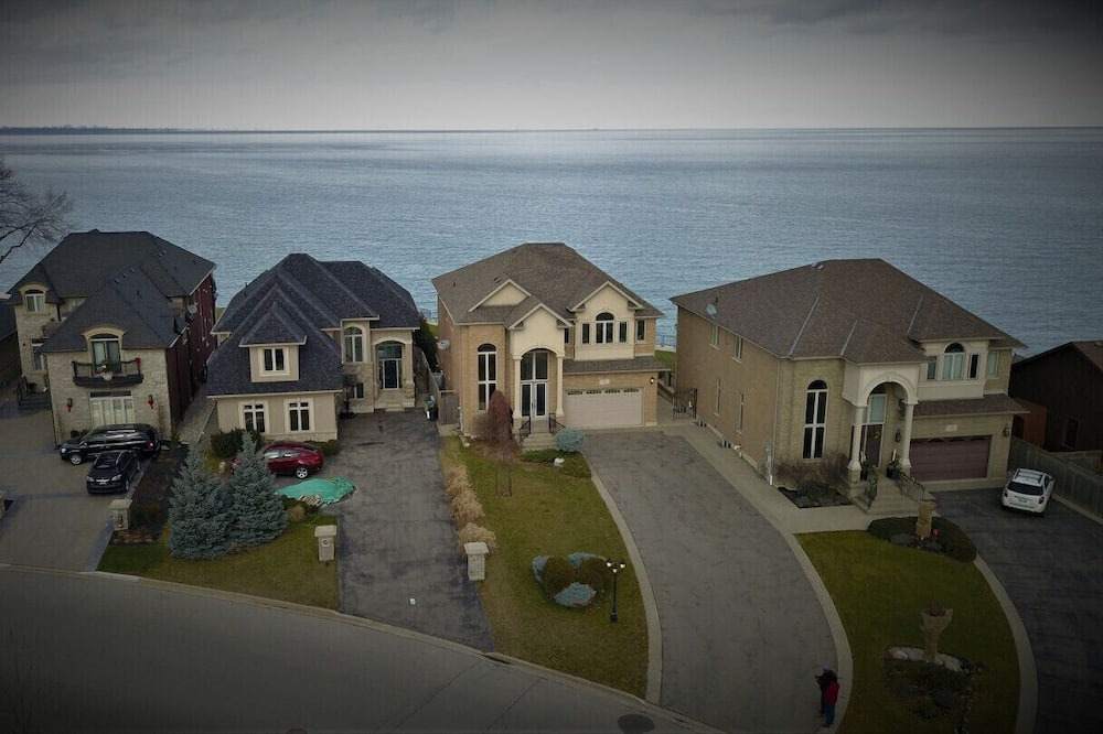 Photo of Outdoor in Stoney Creek