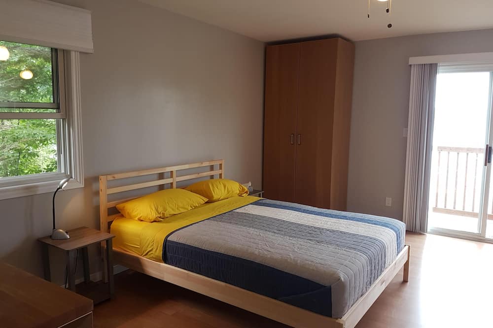 Photo of Bedroom in Golden Lake