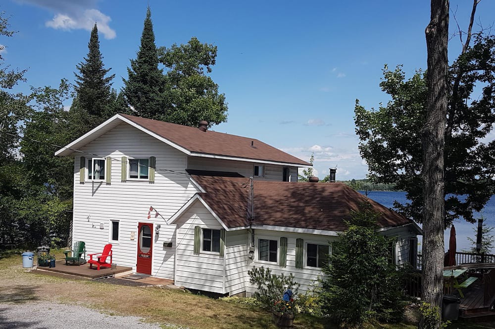 Photo of Outdoor in Golden Lake
