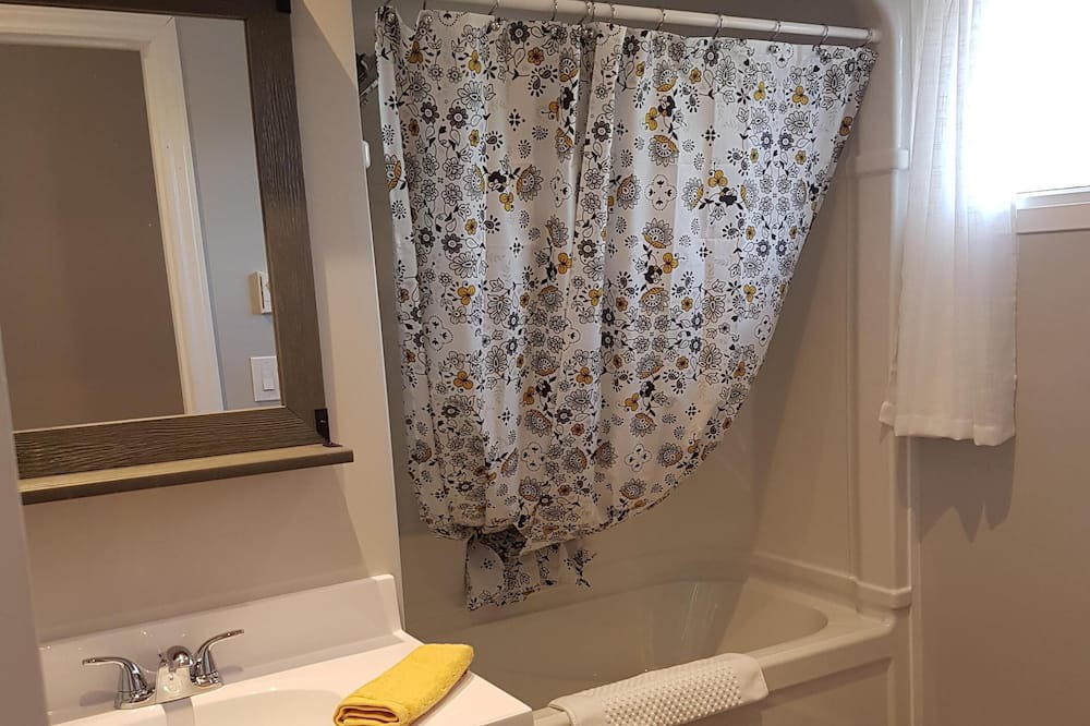 Photo of Bathroom in Golden Lake