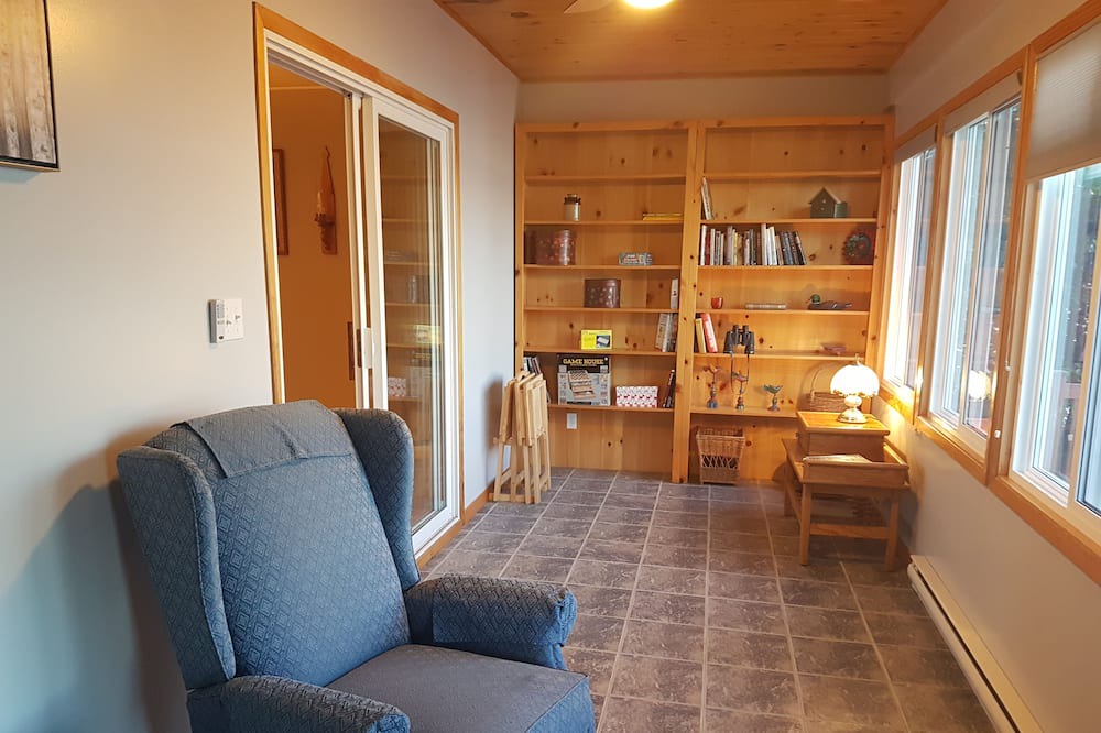 Photo of Livingroom in Golden Lake