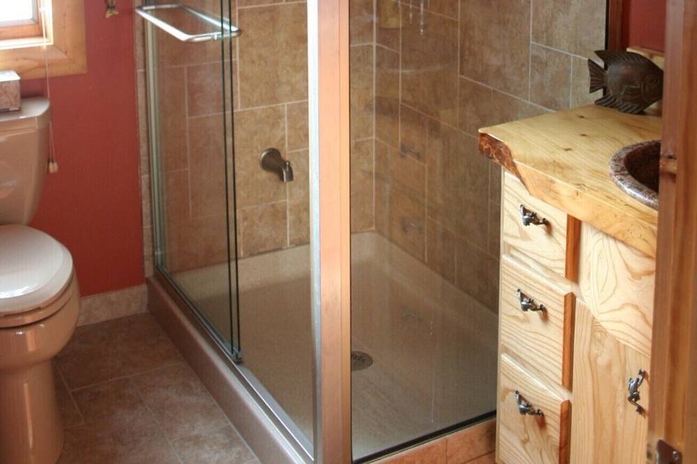 Photo of Bathroom in Aitkin