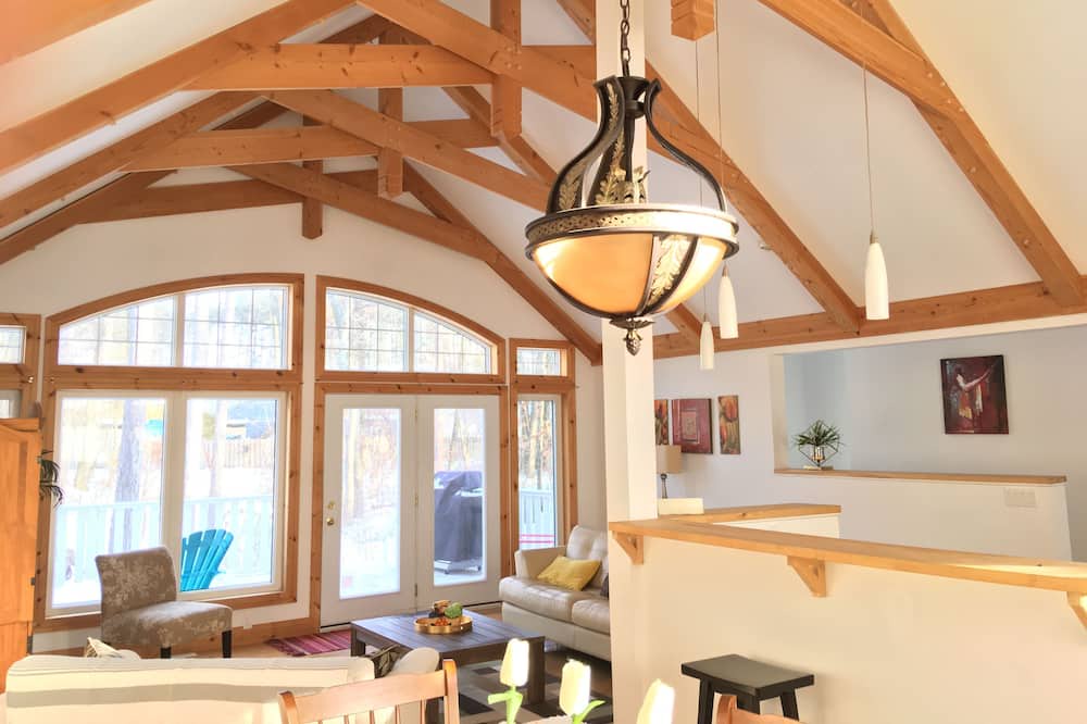 Photo of Bedroom in Grand Bend
