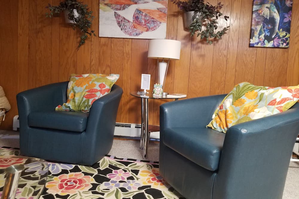 Photo of Bedroom in East Bloomington