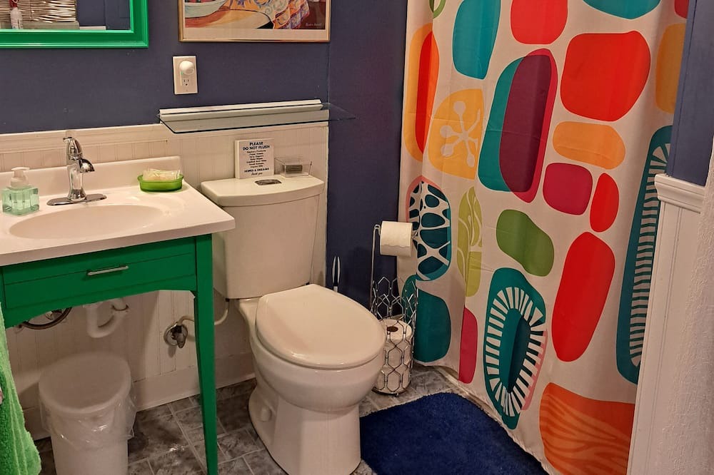 Photo of Bathroom in East Bloomington