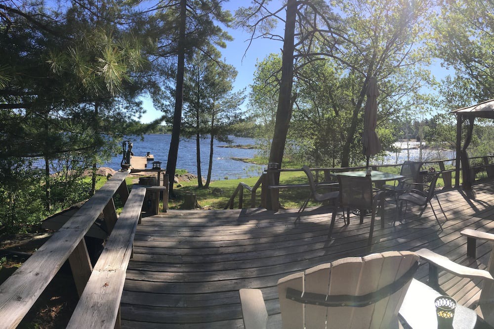 Photo of Patio Balcony in The Archipelago