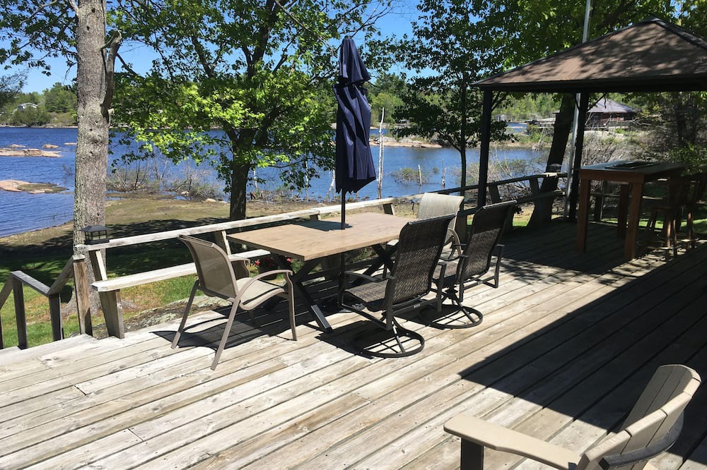 Photo of Patio Balcony in The Archipelago