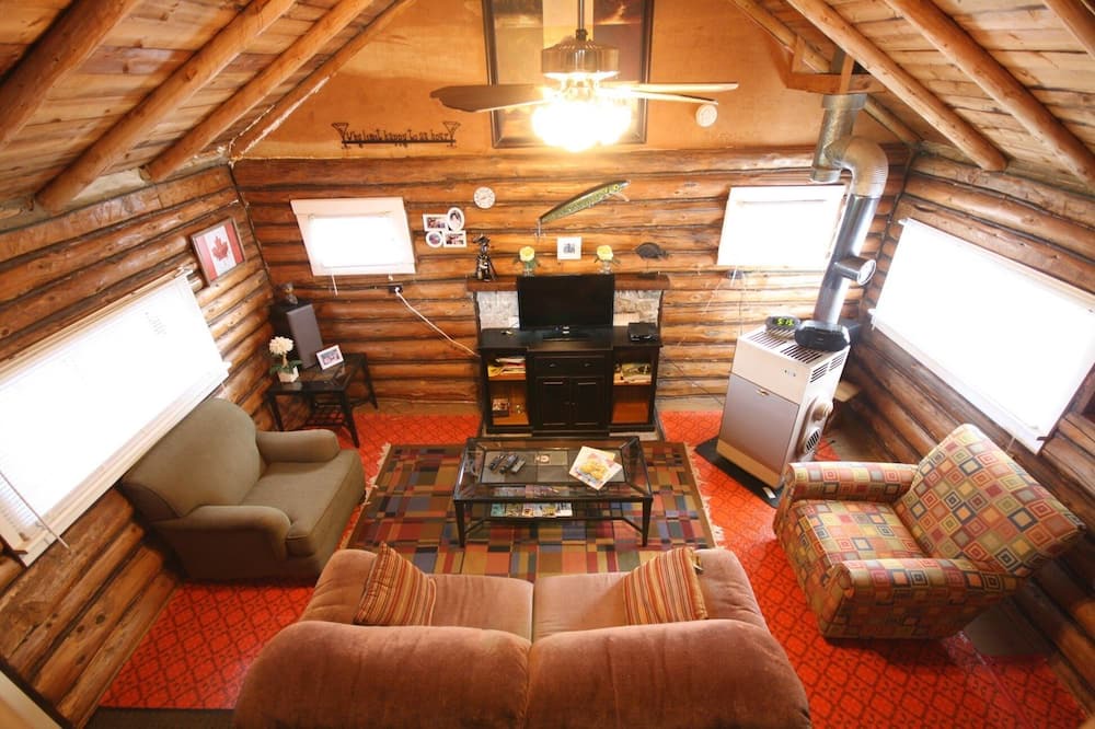 Photo of Livingroom in Manitoulin District