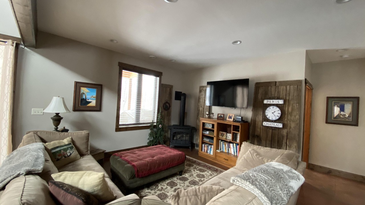 Photo of Livingroom in Battle Lake