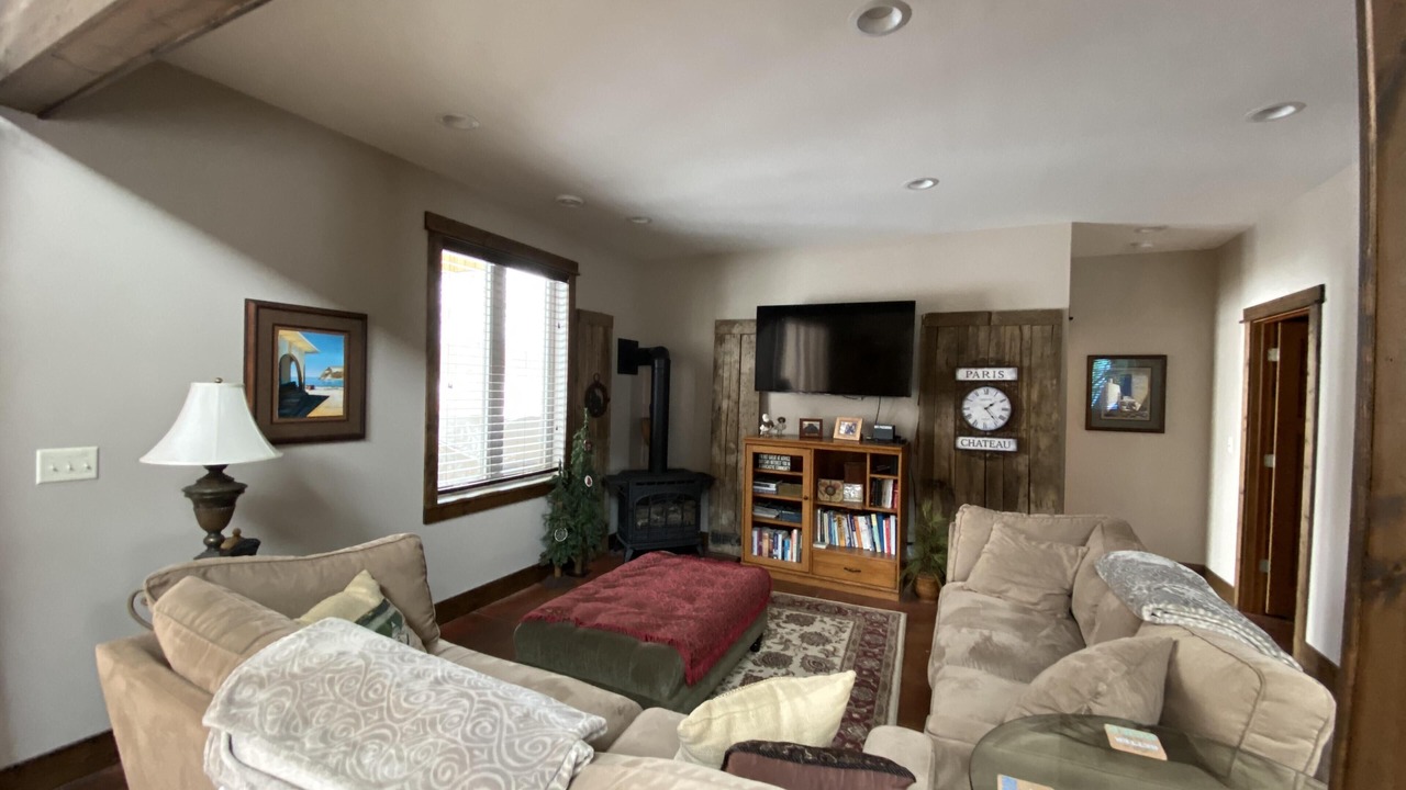 Photo of Livingroom in Battle Lake