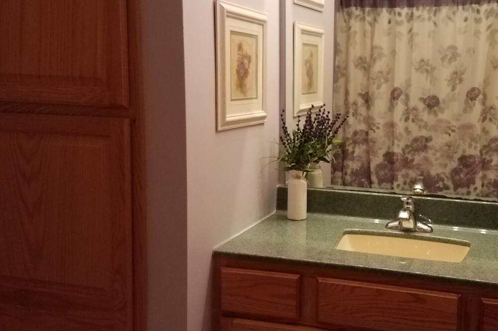 Photo of Bathroom in Oakdale