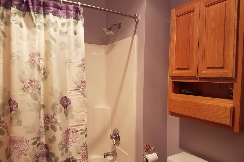 Photo of Bathroom in Oakdale